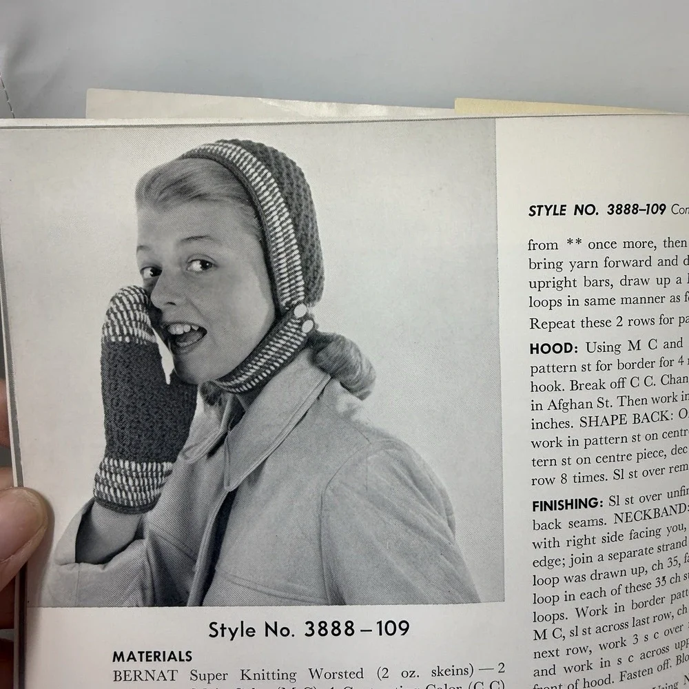 Vtg Caps And Mittens For Everybody From Bernat Book 109 Knitting Patterns 1962